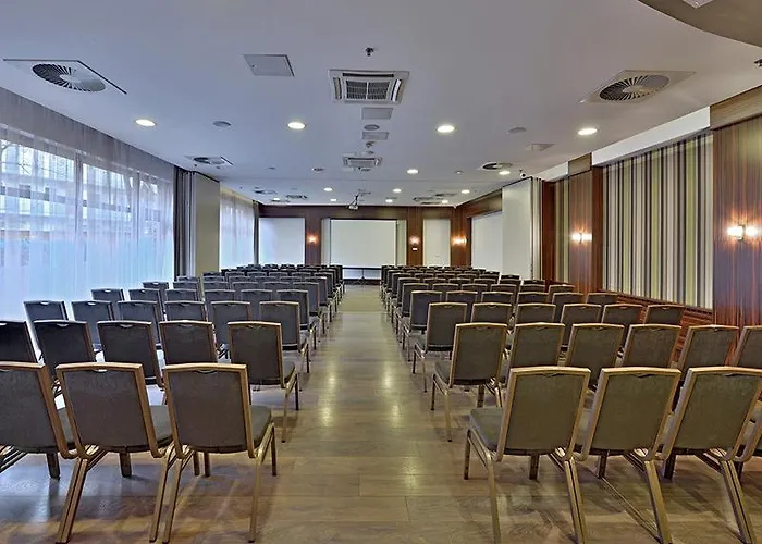 Hotel City Inn Hotel 4*