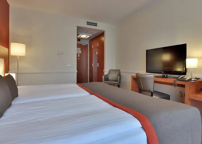 Hotel City Inn 4*