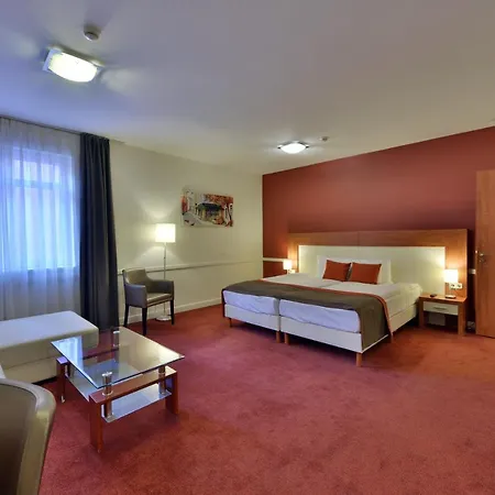 Hotel City Inn 4*