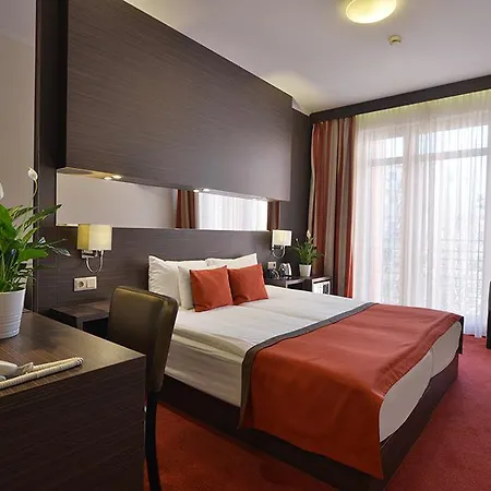 Hotel City Inn Отель Будапешт