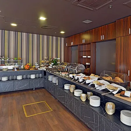 Hotel City Inn Отель 4*