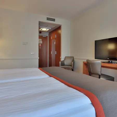 Hotel City Inn 4*
