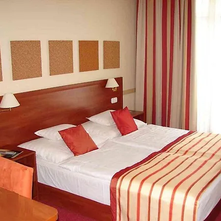 Hotel City Inn 4*