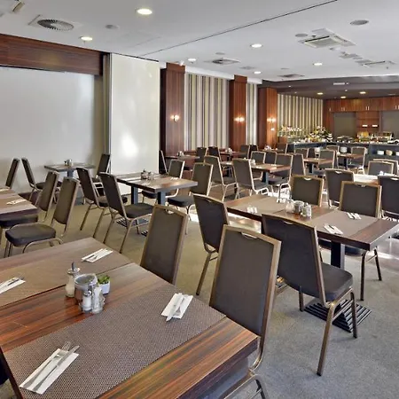 Hotel City Inn Hotel 4*