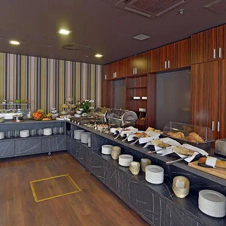 מלון Hotel City Inn