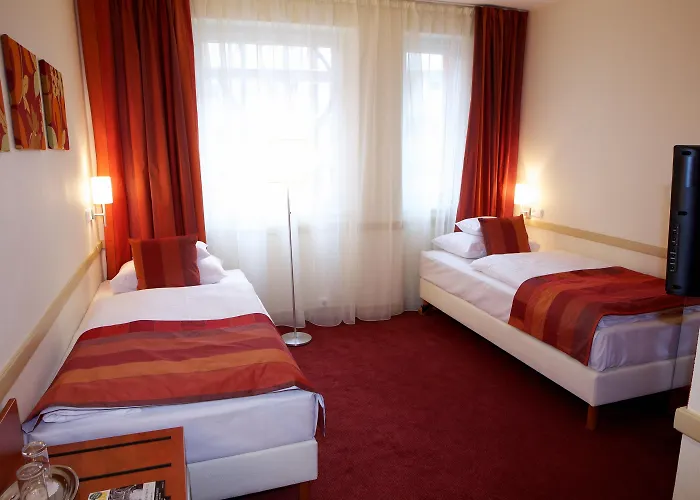 Hotell Hotel City Inn 4*